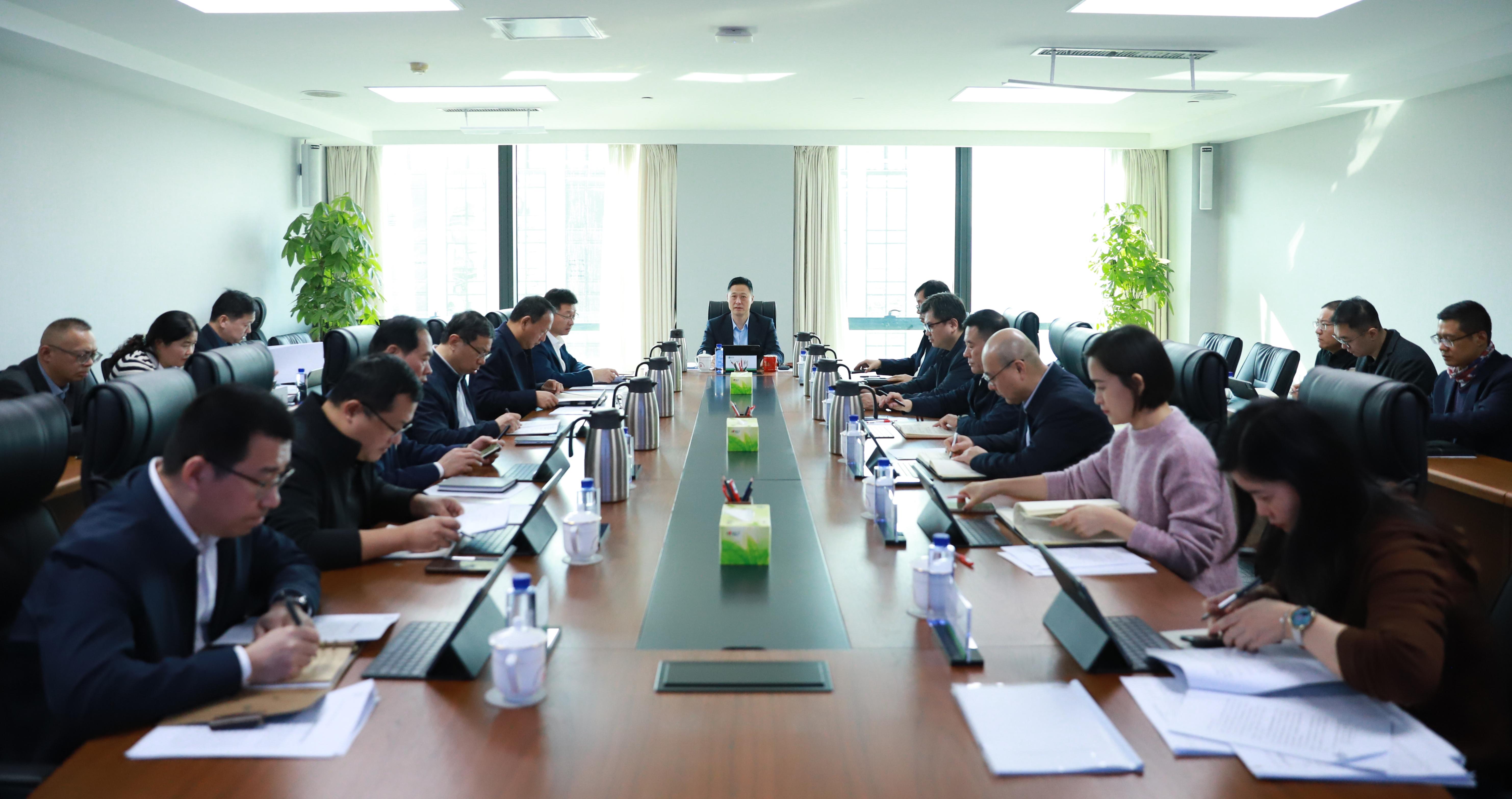 点点官网集团党委点点在线登录入口中心组开展2026年第2次集体学习研讨