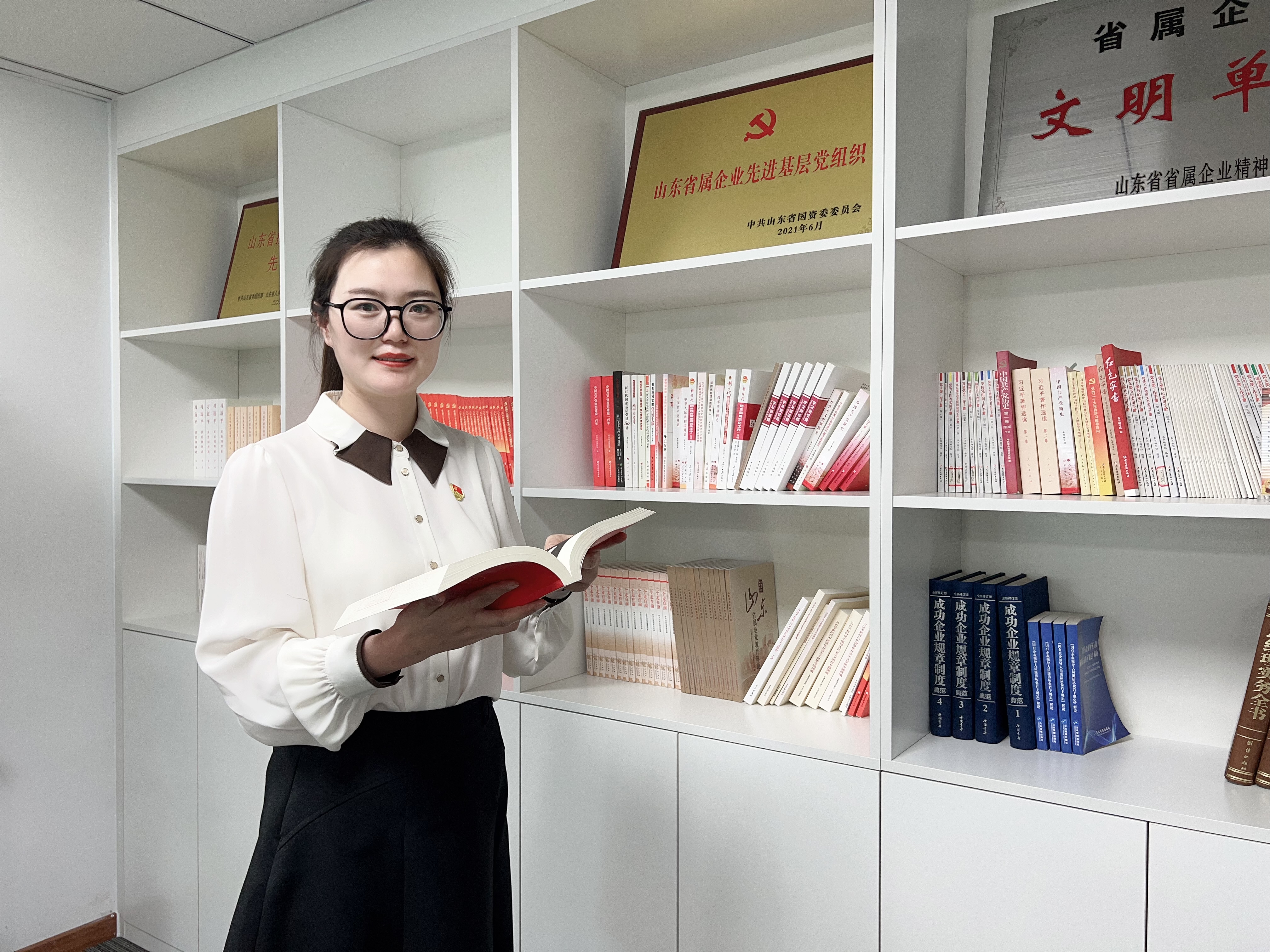 1719885721449.jpg 山东环资党务工作者张伟1.jpg